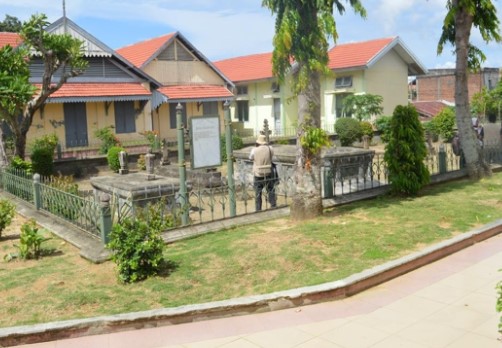 Kompleks Pemakaman Sultan Aceh Kandang XII