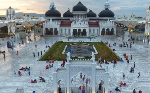 Masjid Raya Baiturahman Aceh