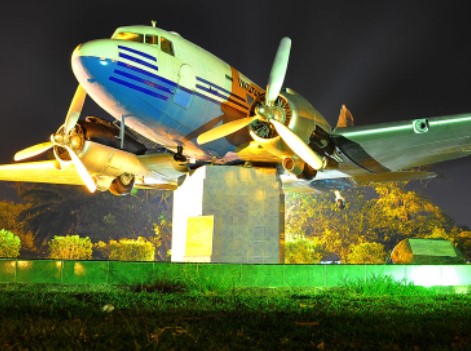 Monumen Pesawat Seulawah 001